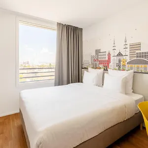 B&B Hotel Basel Hotell